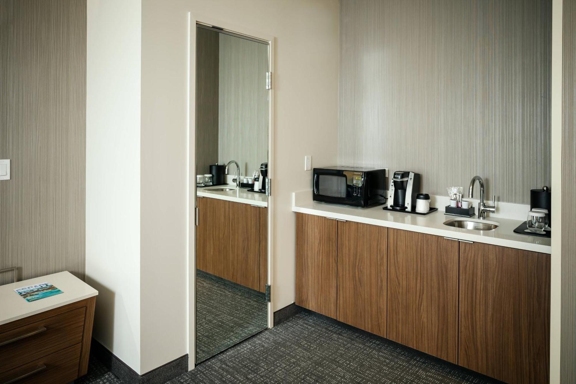 Courtyard By Marriott Корвалис Екстериор снимка