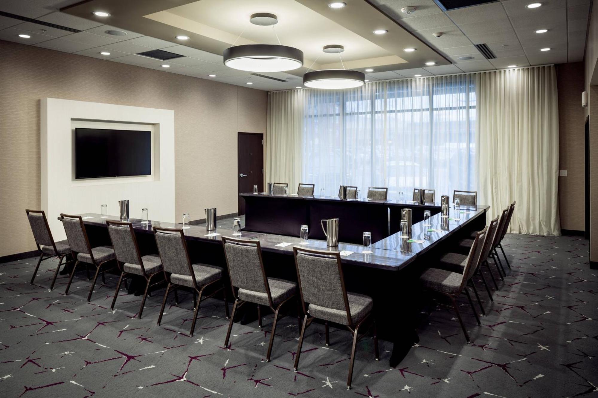 Courtyard By Marriott Корвалис Екстериор снимка
